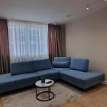 Lilo\'S Place 1
